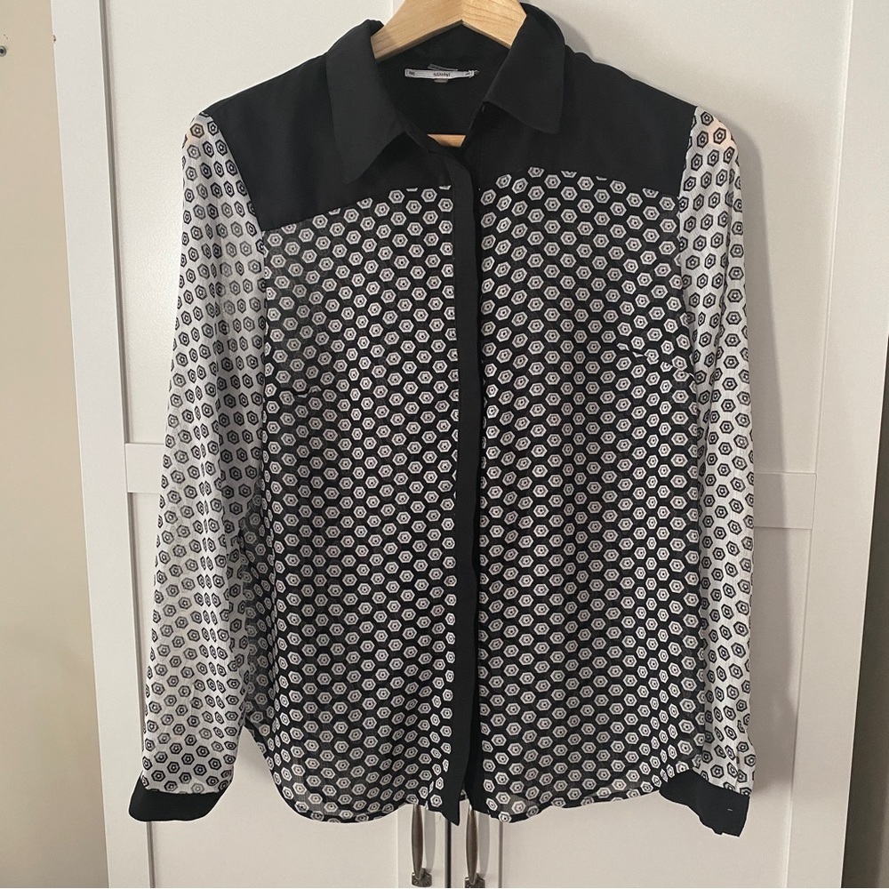 Women’s Blouse - Size Medium
